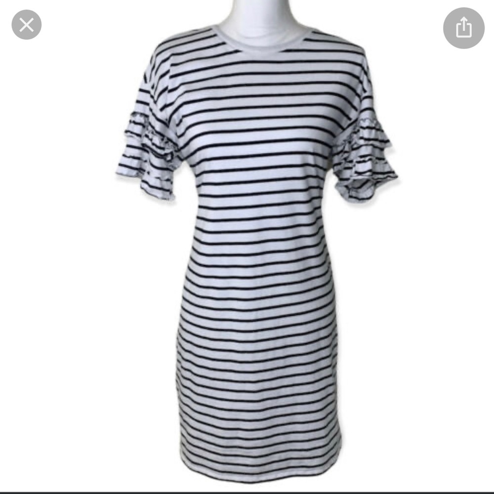 Adrianna Papell Black & White Striped T-shirt Dress - Medium